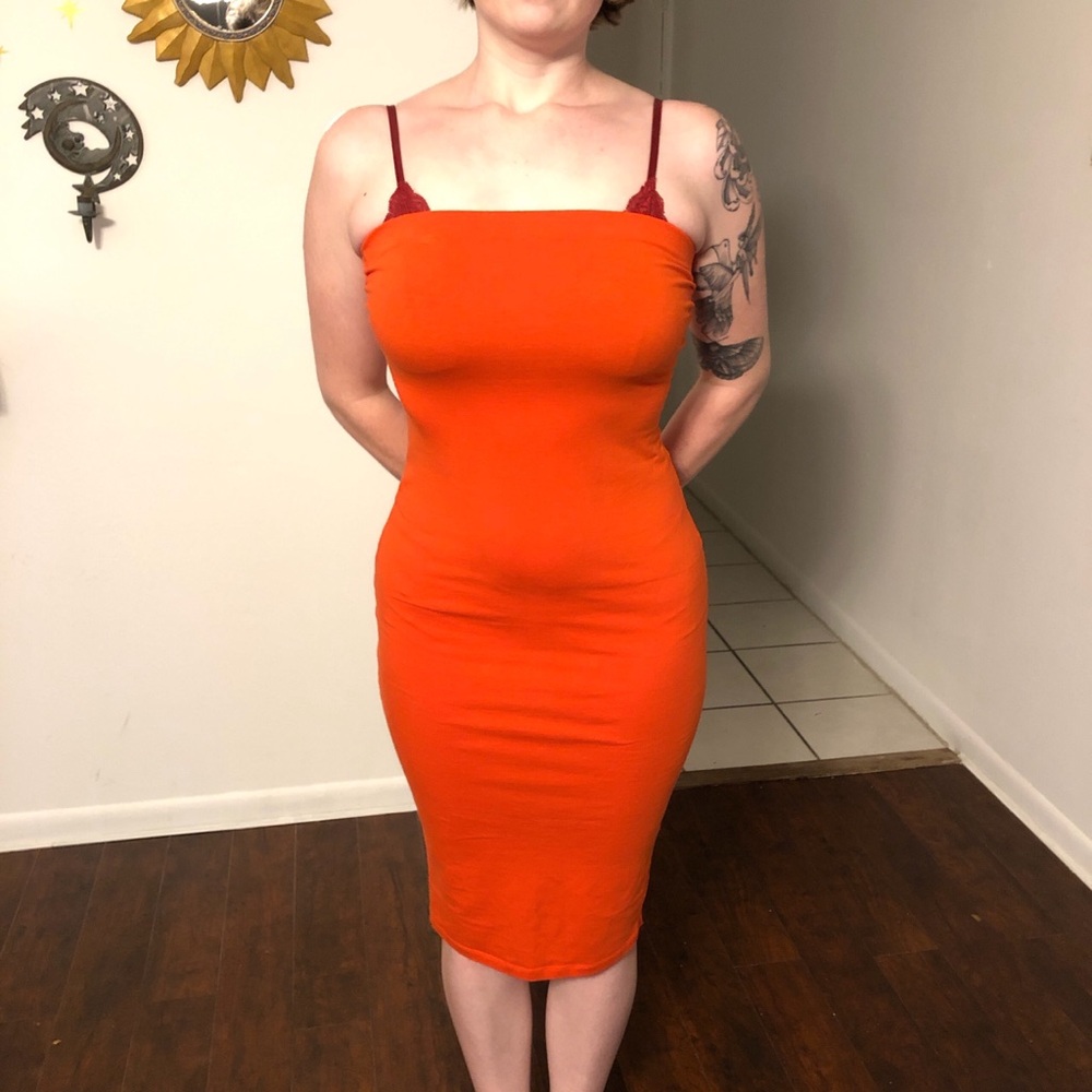 3/$25 “Madrag” Orange midi bodycon strapless dress